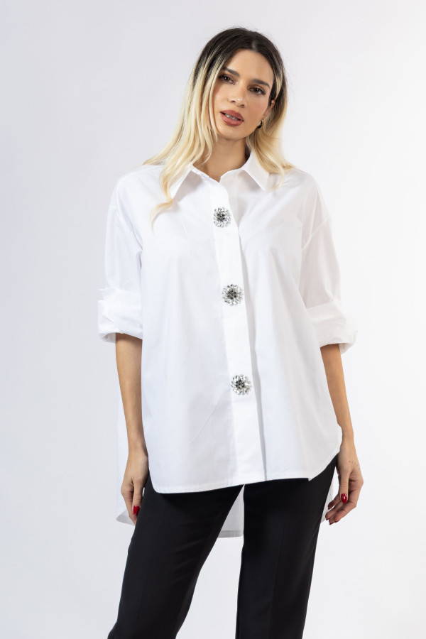 Λευκό oversized πουκάμισο με διακοσμητικά κουμπιά 